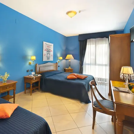 Ulisse Deluxe Hostel-3